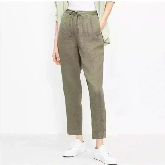Lou & Grey Sage Green Linen Inspired Tapered Pants, Green Joggers, Size Small - Picture 1 of 16